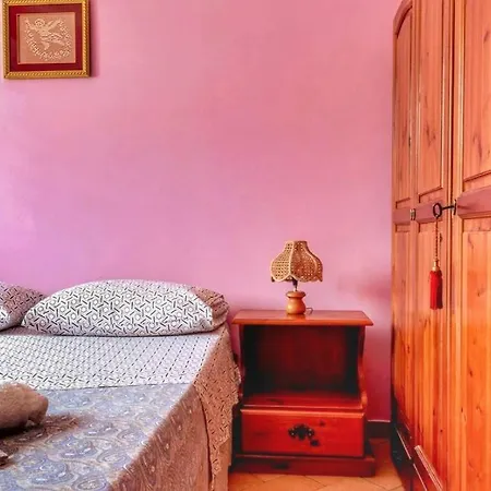 فيلة Rosa باليستراتي
